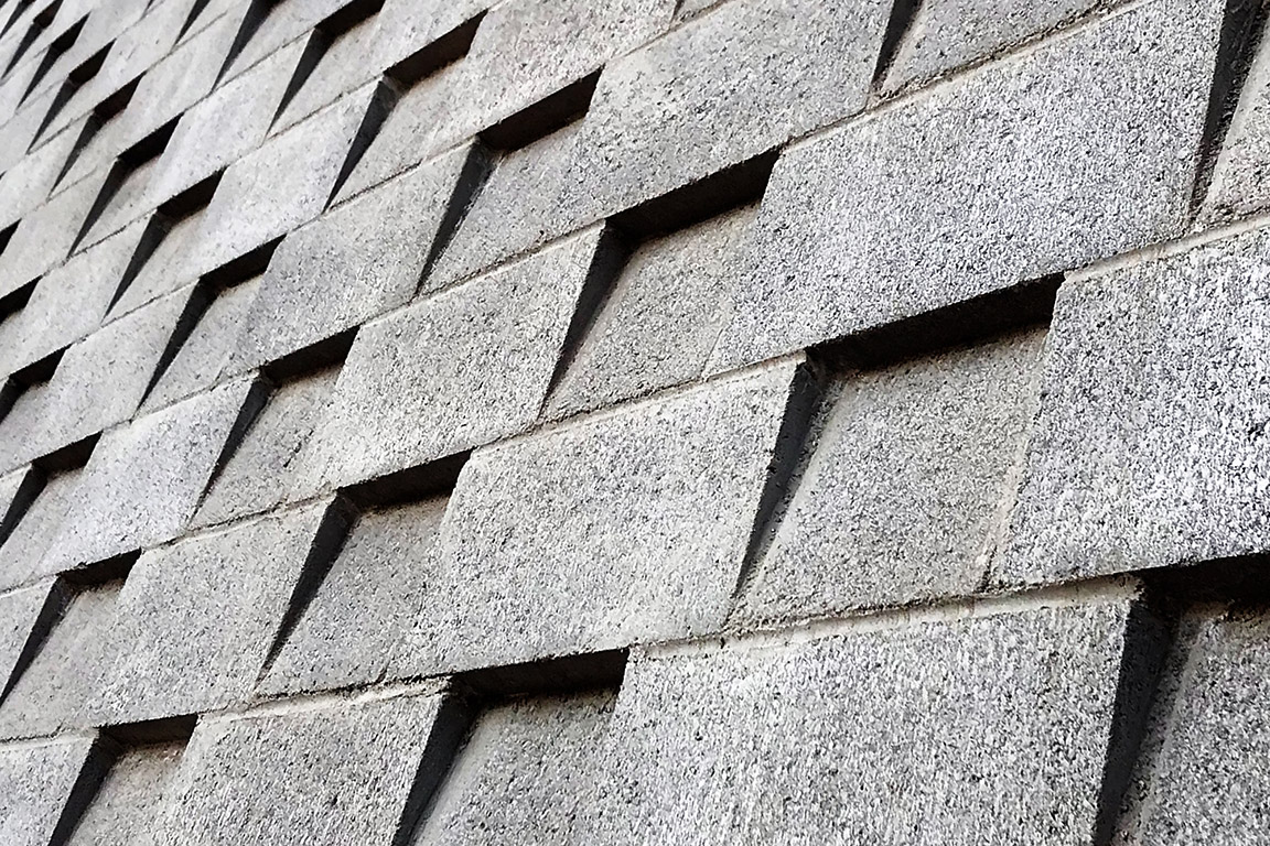 UHWO concrete block wall
